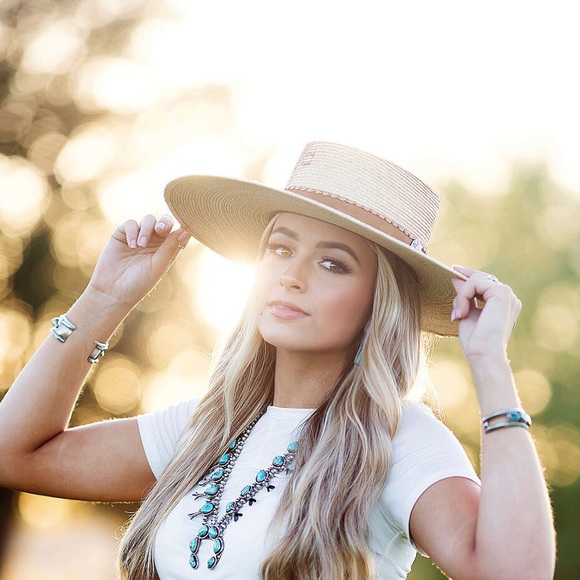 maci_meads